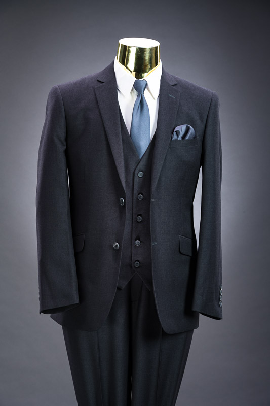 19180 Mr Tux M  Charcoal 16 Metro