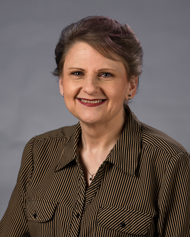 22344 Elaine Wilson 05