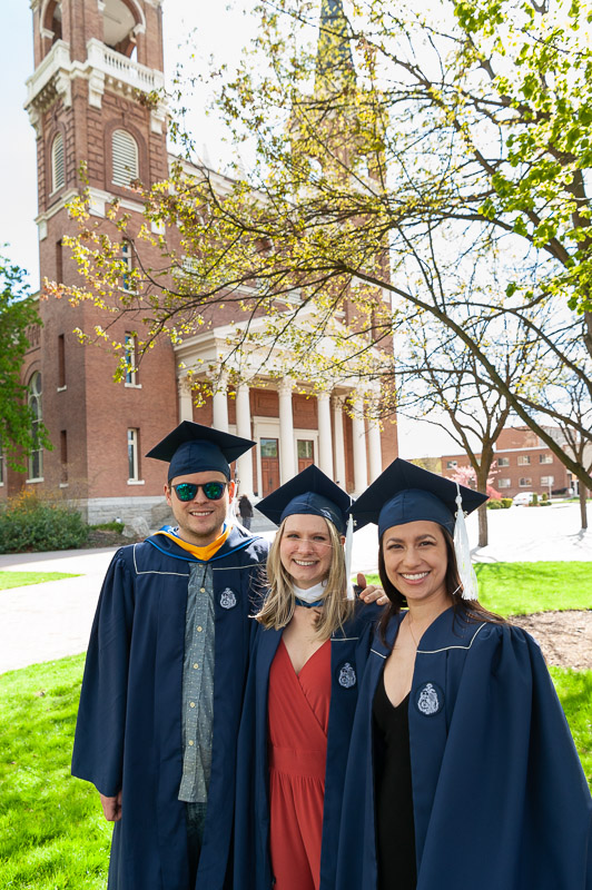 22350 Sydney Grad 20_22 056