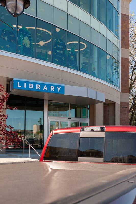 22352 helveticka Lib_Central 03