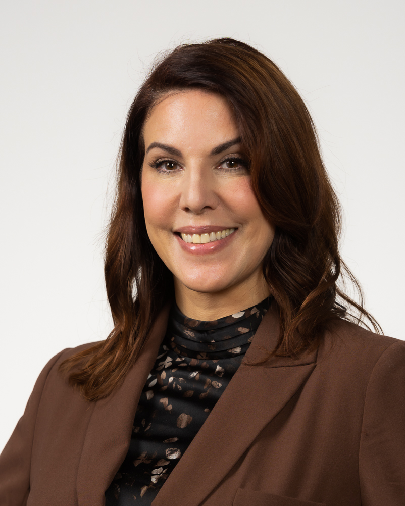 23498 Sherri Baker_CFO 122