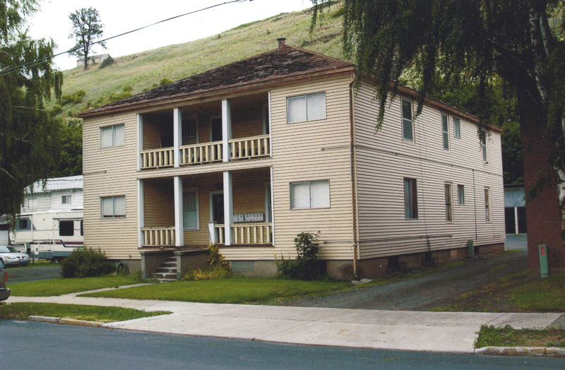 1950 Colfax WA apartment001