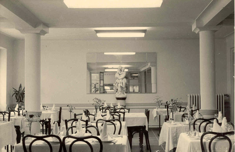 1960 de fond du restaurant hotel de Bordeaux 3614