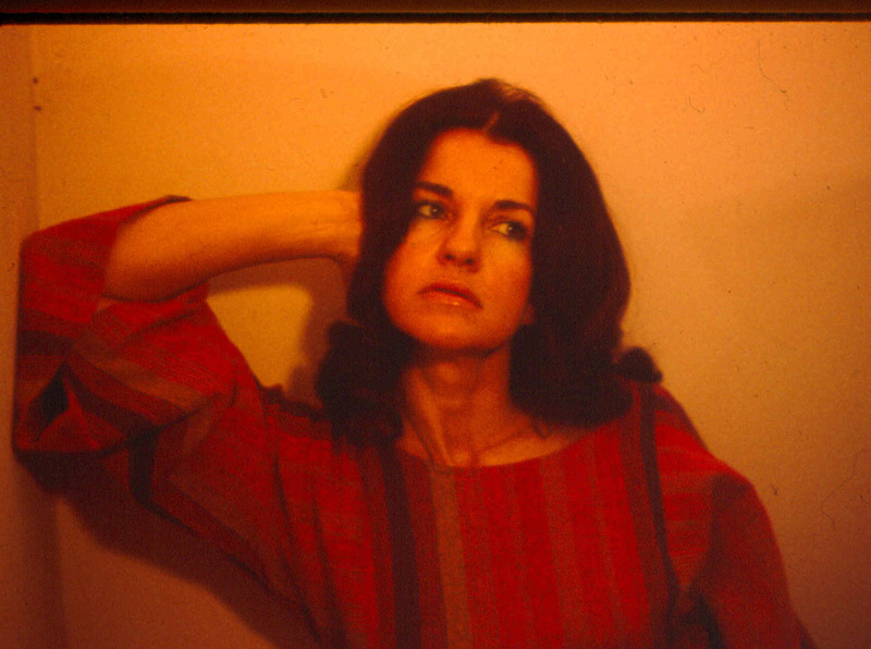 1974 Pierrette elbow up