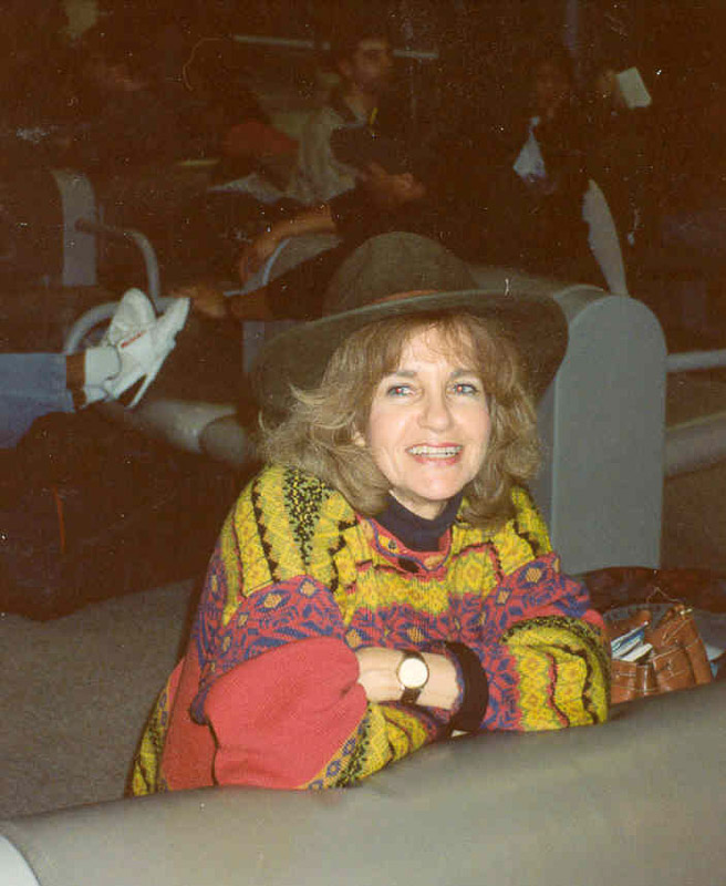 1992 Pierrette dans chapeau
